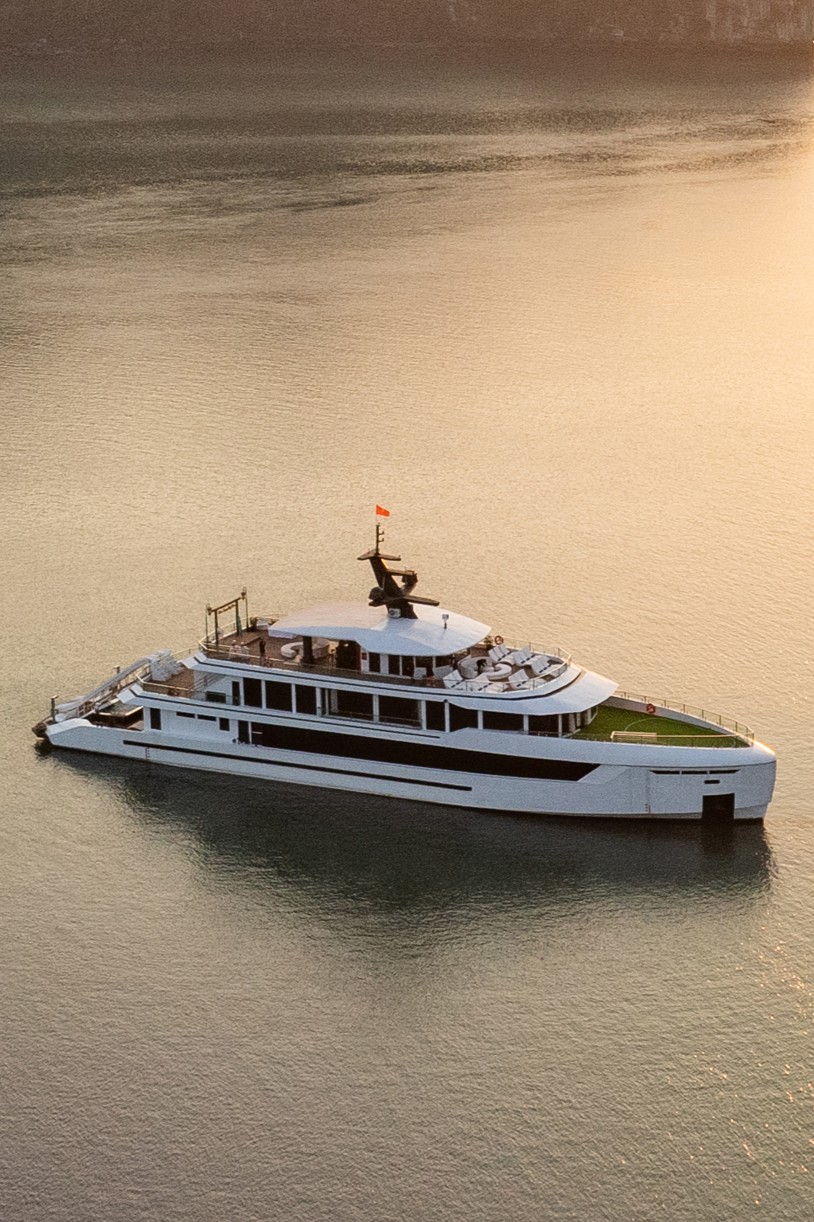 Hera Luxury Day Cruise